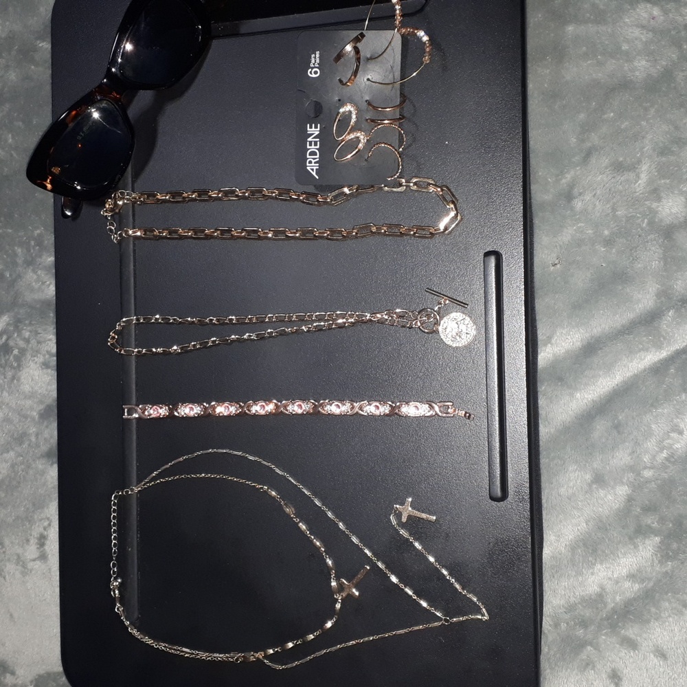 Jewelry Lot